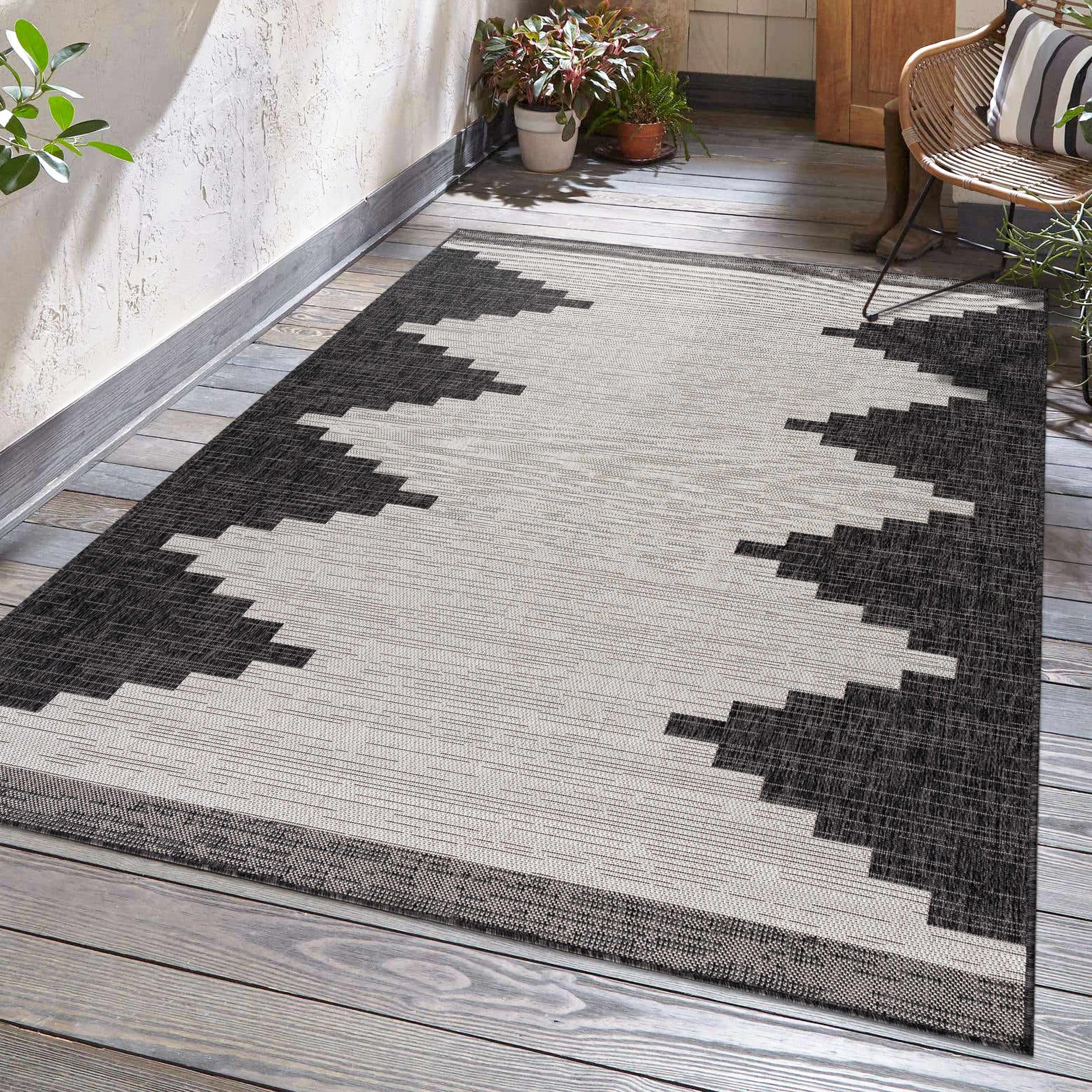 Contemporary Outdoor Rug - Decor Steals