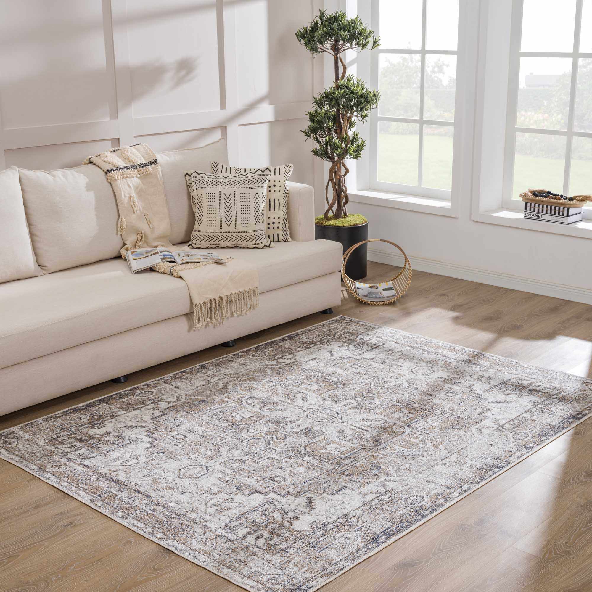 Rustic Brown & Cream Washable Area Rug - 2'7