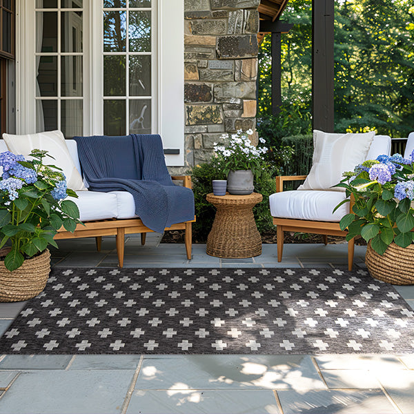 Cross Patterned Indoor/Outdoor Rug, Pick Your Size - Decor Steals
