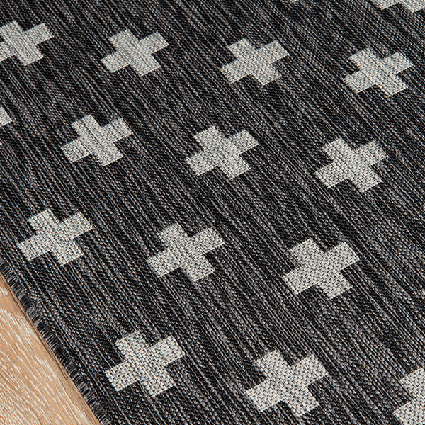 Cross Patterned Indoor/Outdoor Rug, Pick Your Size - Decor Steals