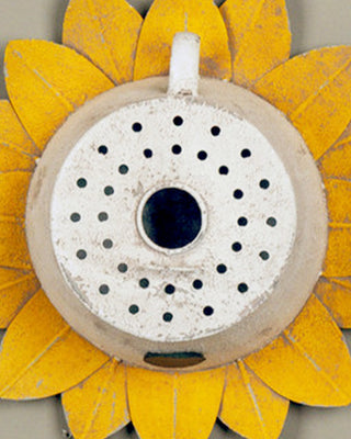 Metal Sunflower Wall Birdhouse Functional Outdoor/Indoor Garden Decor