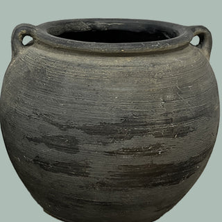 Terra-Cotta Inspired Black Pots