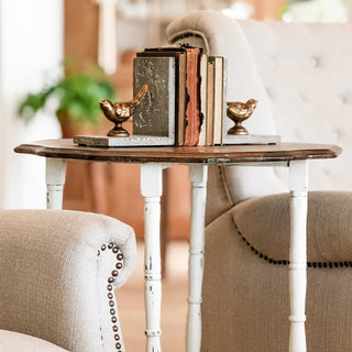 Living room scene with farmhouse bookends