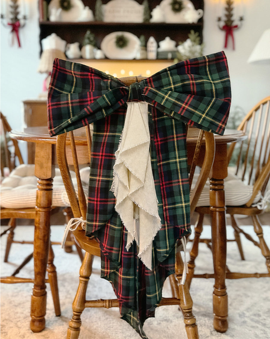 Close-up of wire frame and ring hanger on plaid bow