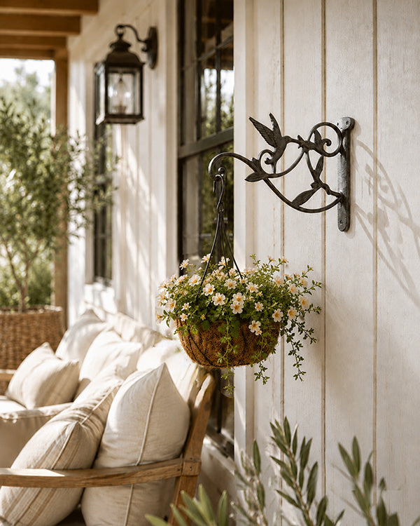 Cast Iron Hummingbird Wall Bracket Garden Hook