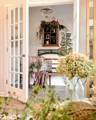 Heritage Style Gallery Display Cabinet