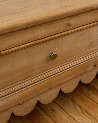 Cottage Scalloped Wood Coffee Table with Drawers