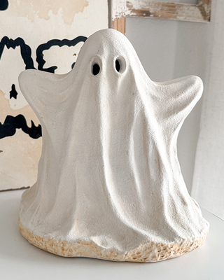 LED Light-Up Glowing Ghosts, Set of 3