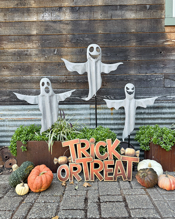 Outdoor Glowing Metal Ghost Yard Stakes, Set of 3