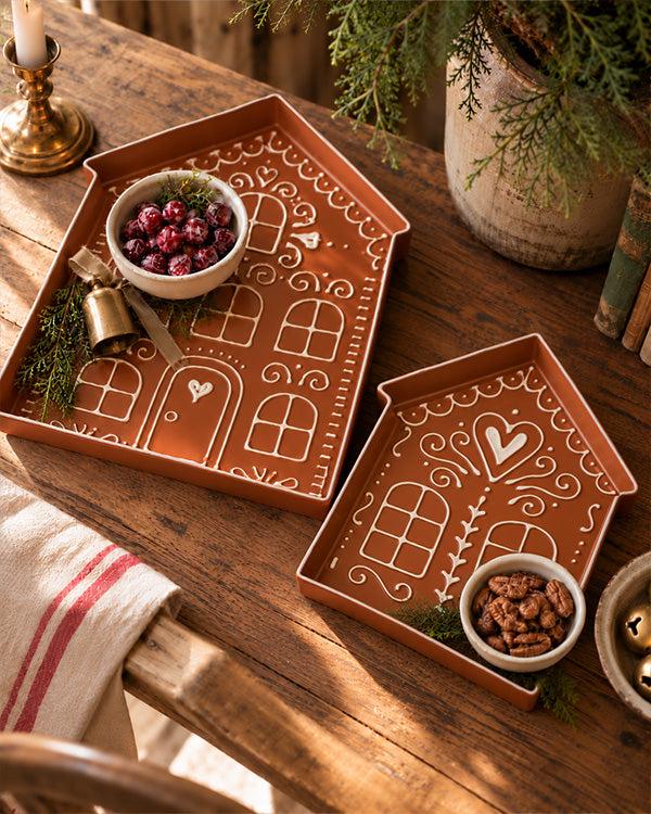 Iron Gingerbread House Tray, Set of Two