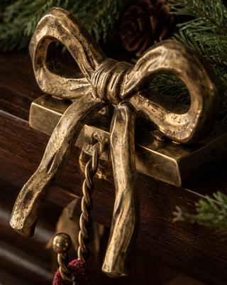 Cast Iron Bow Stocking Holders, Set of 4 Mantel Christmas Stocking Hangers