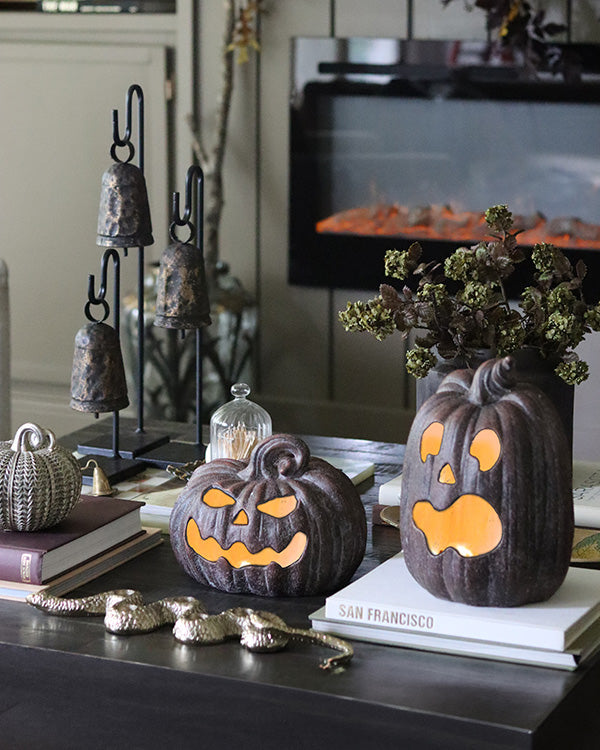 Glowing LED Jack-O-Lanterns, Set of 2