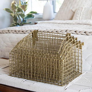 Set of gold wire baskets