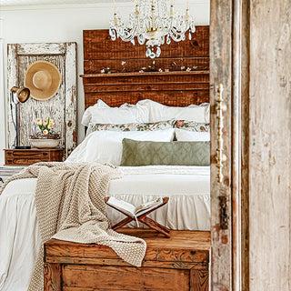 Industrial Metal Table Lamp with Adjustable Head