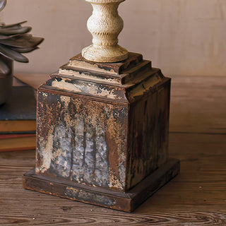 Old-World Charm Table Lamp