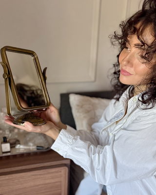 Vintage-Inspired Framed Tabletop Vanity Mirror
