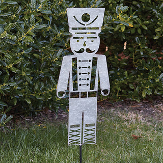 yard stakes