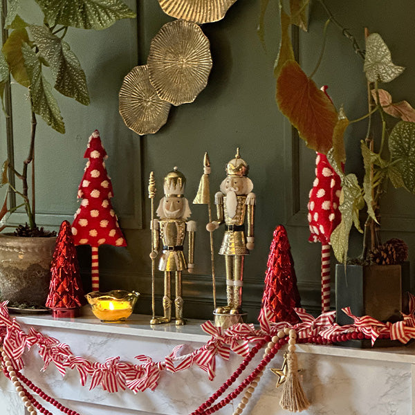 Vintage Gold Metal Nutcracker King - Decor Steals