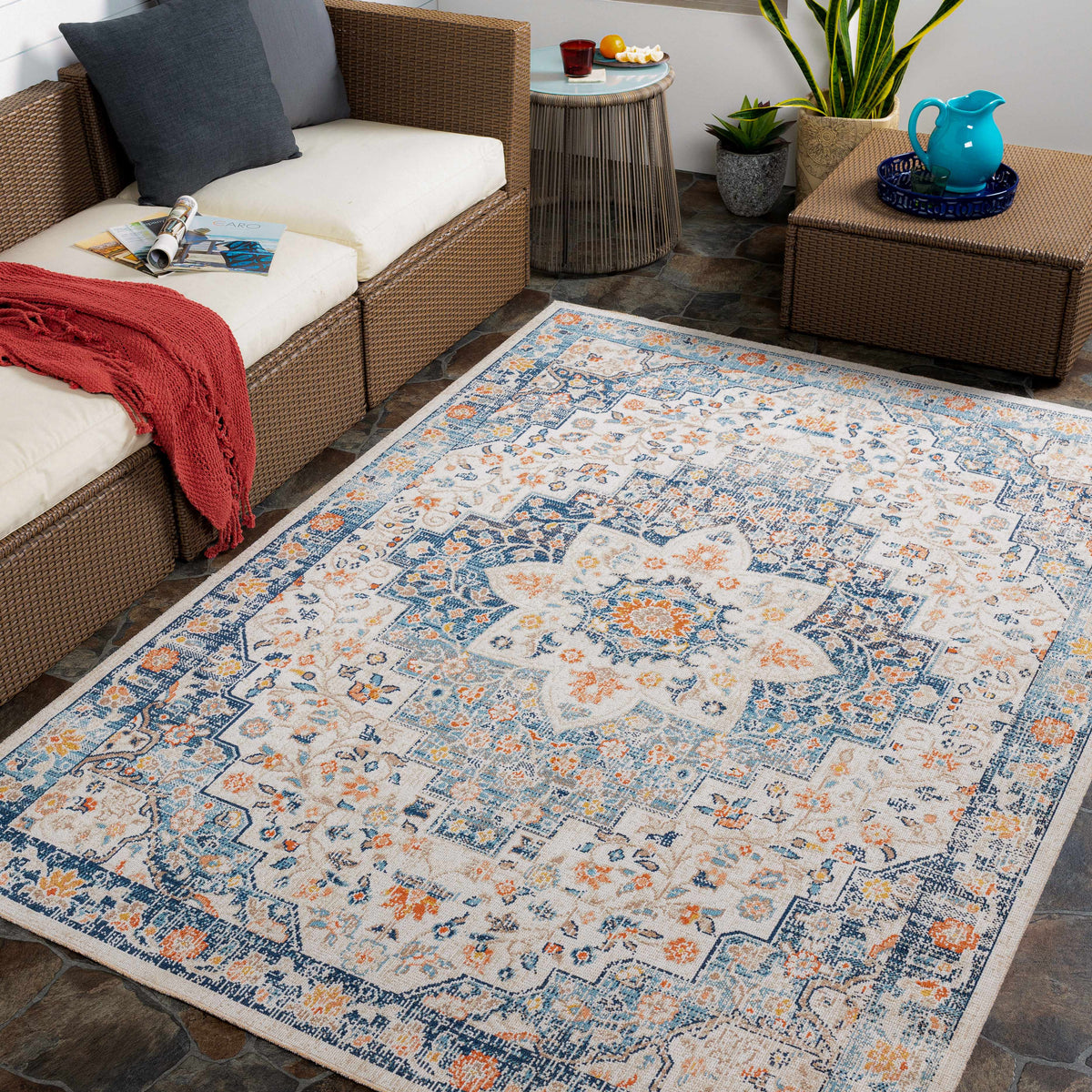 Navy and Tan Outdoor Rug - 6'7