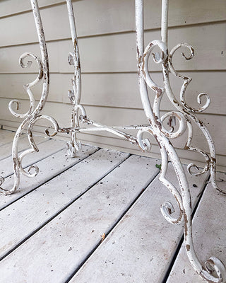 Indoor/Outdoor White Scroll Iron Plant Stand