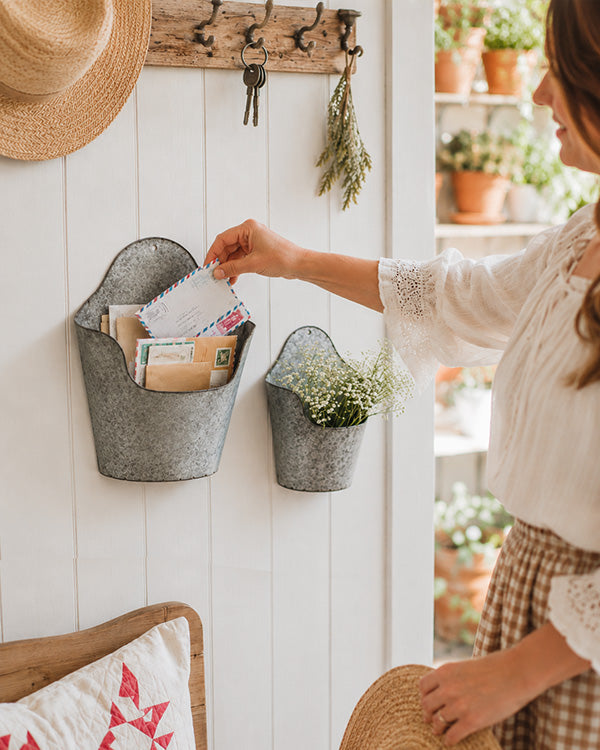 Indoor/Outdoor Metal Wall Pocket, Set of 2 Farmhouse Hanging Planter