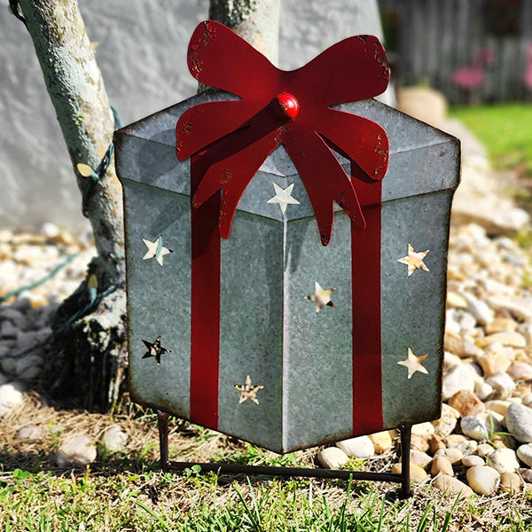 Metal Present Yard Stake - Decor Steals