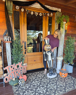 Grand Pumpkin Soldier Statue | 50 Inch