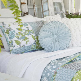 Reversible floral quilt set with shams aqua blush green