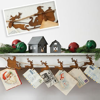 Rustic Santa's Sleigh Christmas Card Clip Garland