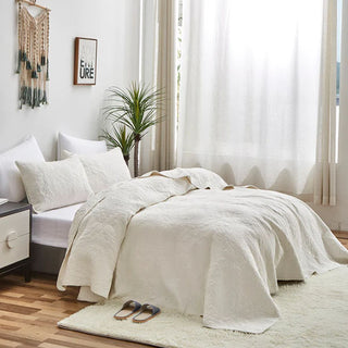 White Matelasse Quilt Set King Size - 3pc French Cottage Farmhouse Style Coverlet