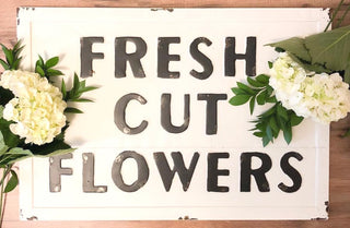 Metal "Fresh Cut Flowers" Sign